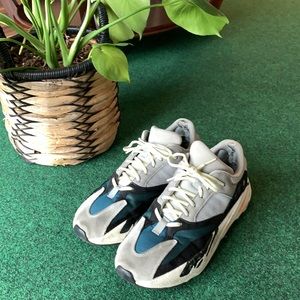 YEEZY BOOST 700 WAVE RUNNER